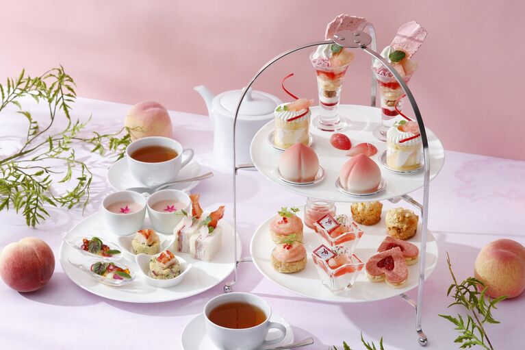 「Peach BLISS Afternoon Tea」のイメージ。1名7,500円（税・サ込）。2名より2日前までに要予約。