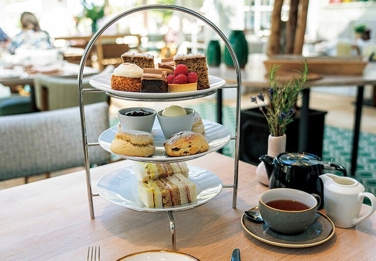 スコーンが美味なカルコット・トラディショナル・アフタヌーンティーは25ポンド。