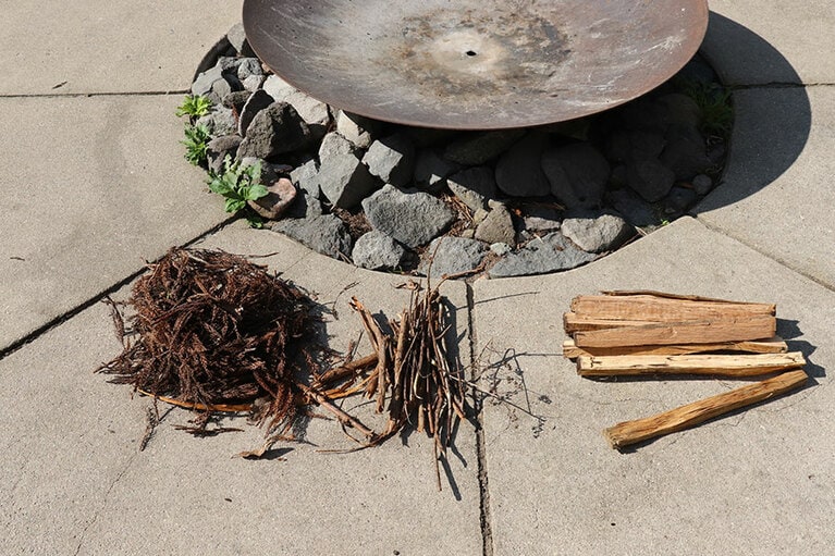 小さな子どもも安心して体験できるようサポートしてくれる。