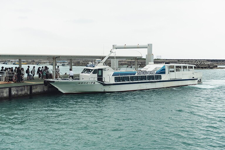 石垣港からフェリーに乗り西表島へ。