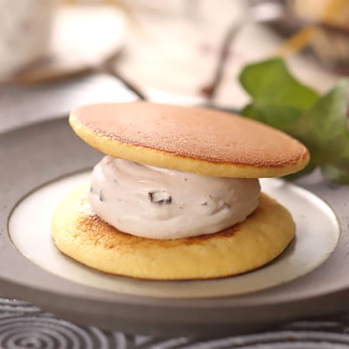 「噂の生どら(バラエティ)10」2,160円／【島根県奥出雲町】松葉屋