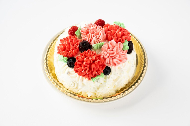 【パティスリーラヴィアンレーヴ】母の日 カーネーションショートケーキ　5,200円。（写真は、プレートなしVer.）