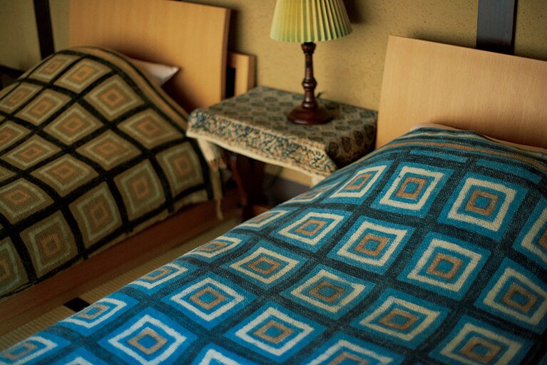 【旅館すぎもと】Photo: Masahiro Sanbe