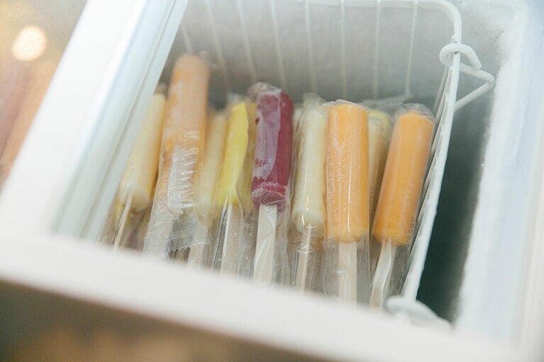 ［ONSEN RYOKAN 由縁 新宿］湯上りにはアイスキャンデーをどうぞ！