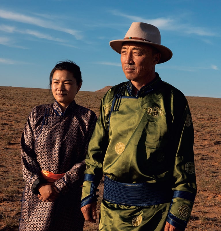 現地の山羊のブリーダーたち。