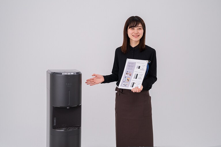 富士山の標高1,000メートル地点にある自社工場で製品化される高品質の水と、自社開発のスタイリッシュなウォーターサーバーが高い支持を集める。