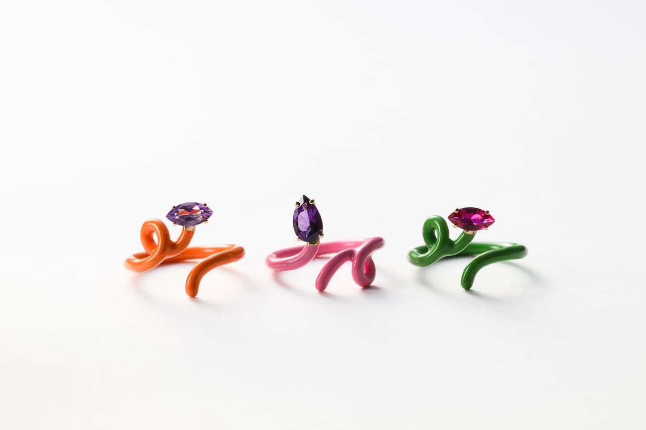 BABY VINE TENDRIL RING 99,000円／BEA BONGIASCA