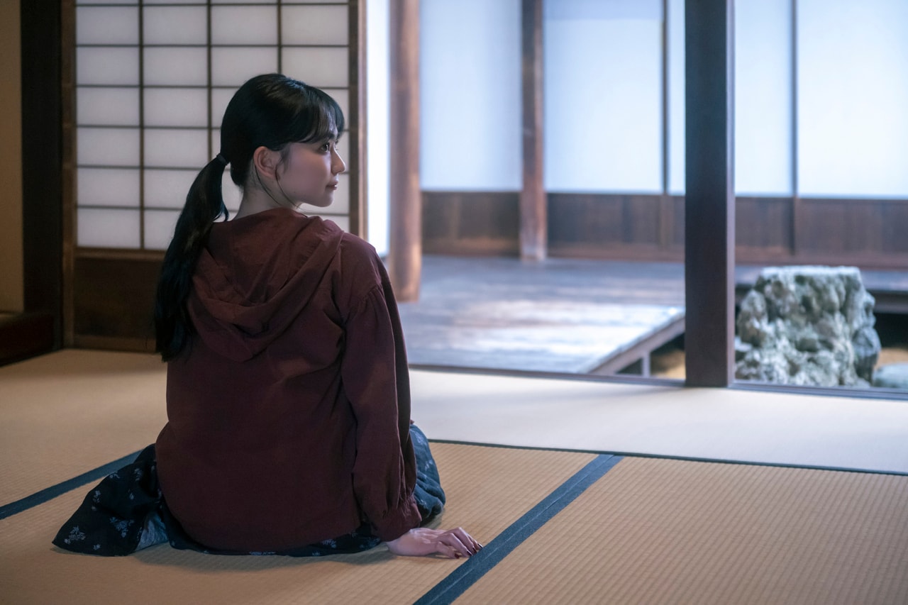 畳の感触をゆっくりと感じるひと時も、贅沢な旅のワンシーン。
