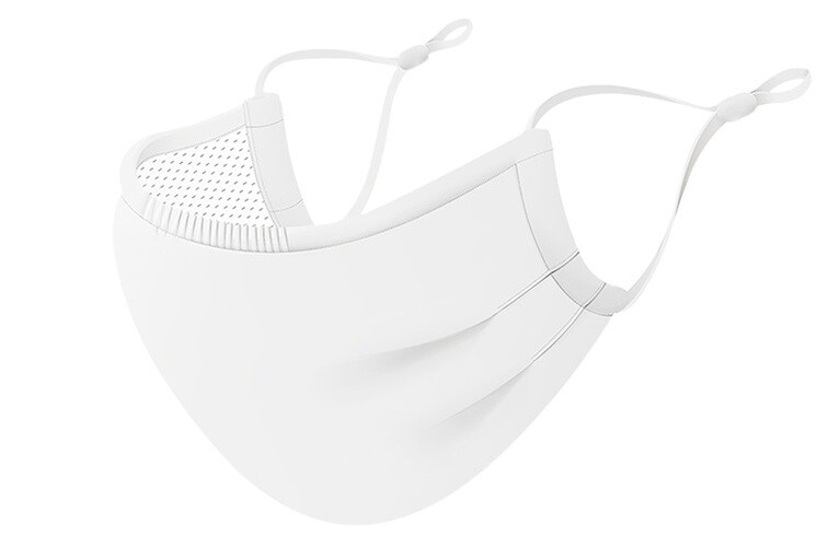 超冷感コールドマスク 限定カラー シルキーホワイト 980円+税(PM2.5フィルター1枚付き)。