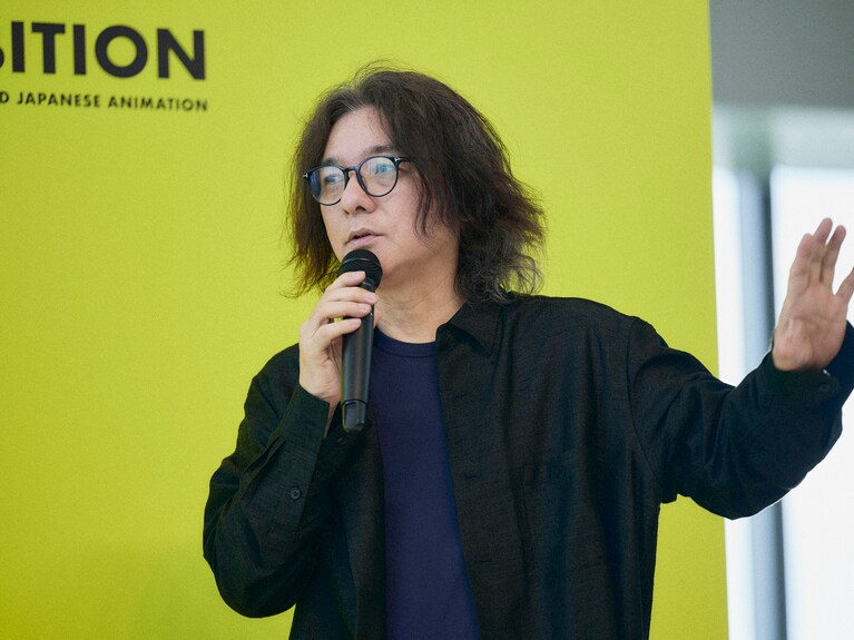 高畑監督が遠縁と知り、面会をお願いしたという岩井俊二監督。