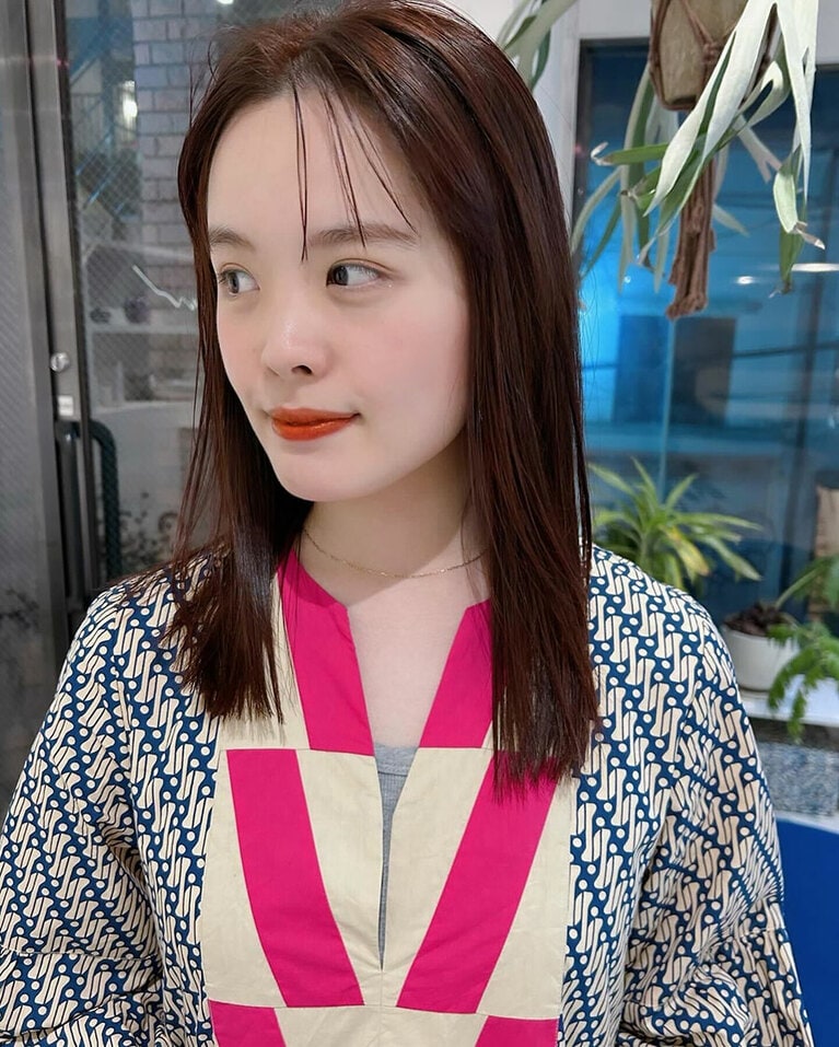 肌色トーンアップも叶う、オレンジブラウン。