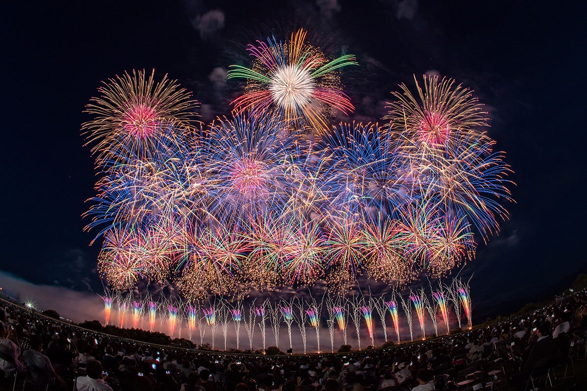【山形県鶴岡市】赤川花火大会。