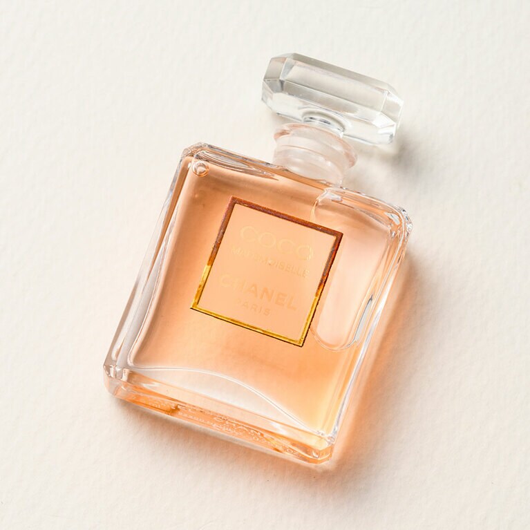 ココ マドモアゼル 香水 7.5mL 18,150円／シャネル