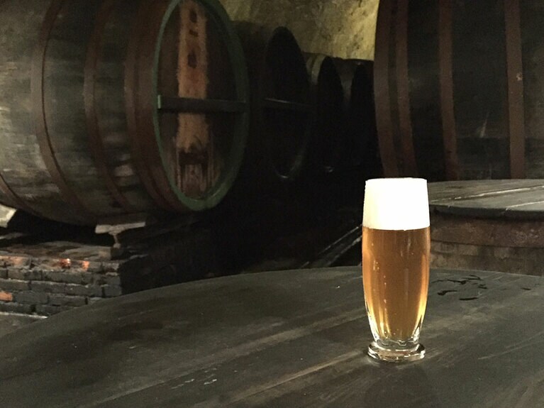 ビール職人が入れてくれた、これぞ樽生なラガーは、芳醇な香りで最高においしかった。