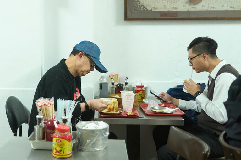 小籠包も一緒にどうぞ。