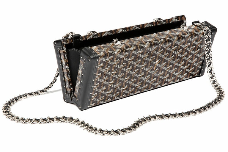 Saint-Honoré(サントノレ)クラッチ クラシックカラー 525,000円。