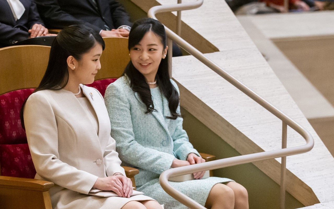 眞子 さま ファッション