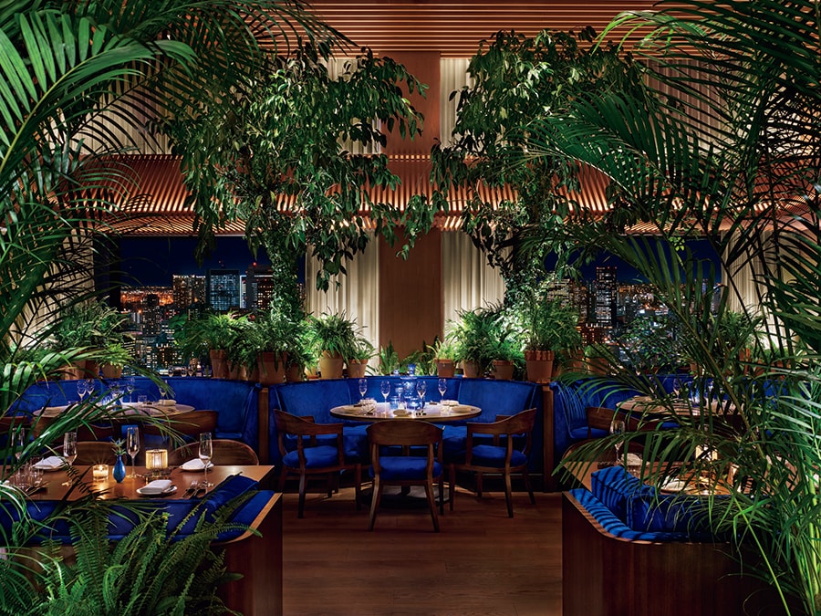 「The Blue Room」は82席のオープンレストラン。