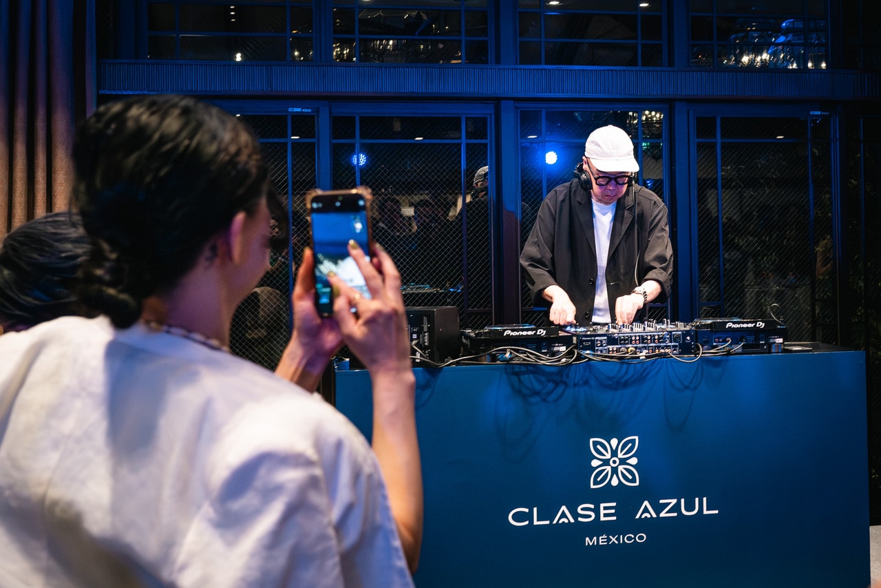 パーティのDJを務めたFPM田中知之さん。
