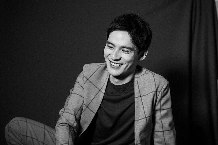 撮影が終わる間際、笑顔をほころばせた水上恒司さん／撮影　文藝春秋