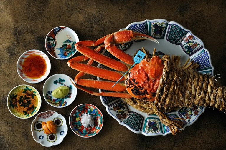 蟹が味わえる会席は、2022年3月10日まで(12月29日～1月6日を除く)。