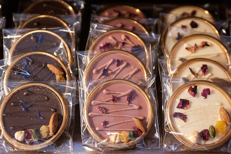 店内には沢山のショコラ・スイーツが。