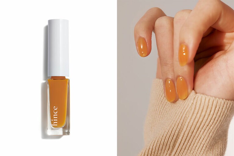 オレンジ色みがかった透明なイエローカラー「ジョイフル」。