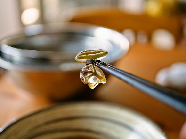 まるでガラス細工のよう。