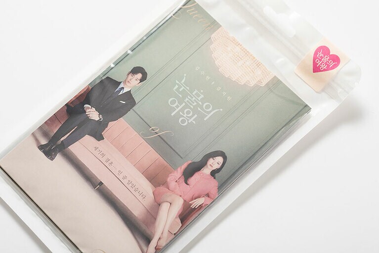 「ポストカードセット（15枚入）」 2,200円。