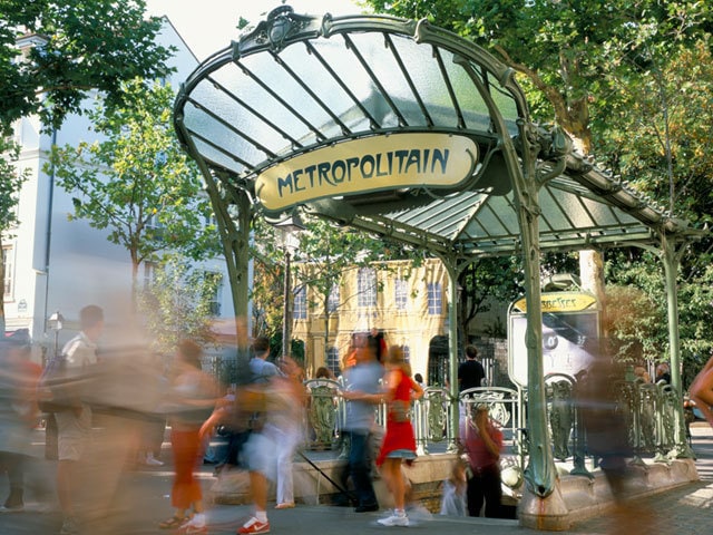 パリ購入メトロポリタン　地下鉄入口マグネットのメモホルダー　アール・ヌーヴォー パリ購入メトロポリタン 地下鉄入口マグネットのメモホルダー アール