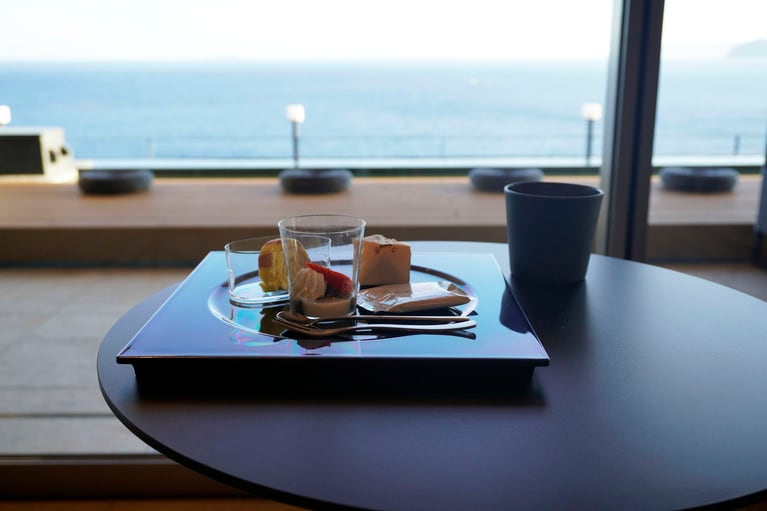 最上級の旅館リゾート「熱海・伊豆山 佳ら久」。