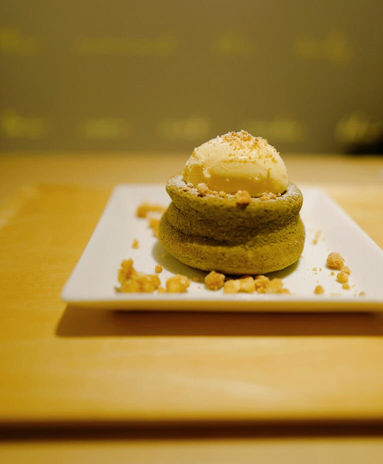 「抹茶スフレフォンダン バニラアイスのせ」700円。12月27日までの期間限定。