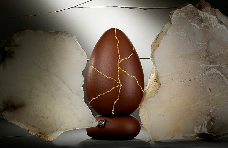 「ウフ キンツギ」（高さ約25センチ）7,560円。