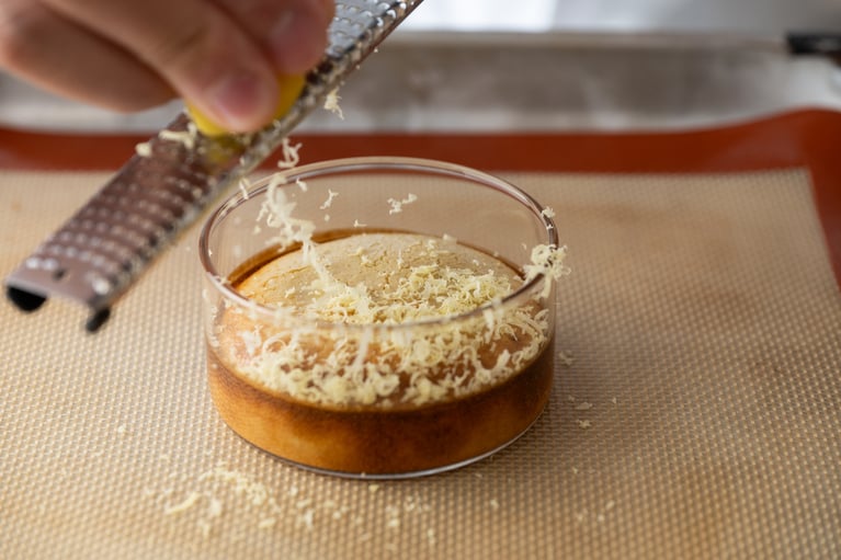 「Fresh from the oven 温律」。