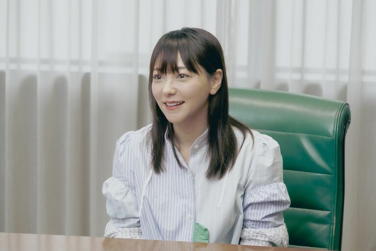 2003年に「Folder5」は事実上の解散に…AKINAさんは「解散と言われた記憶がないんですよ」　©佐藤亘／文藝春秋