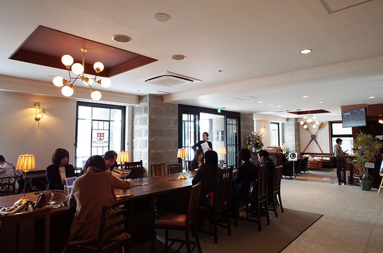 フレンチプレス「ソニアコーヒー」の店内。