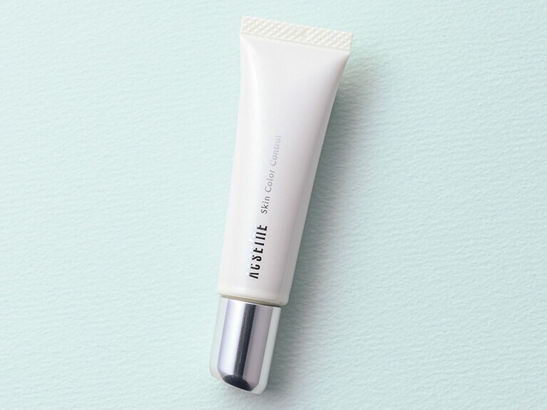 スキンカラーコントロール SPF19・PA+++ 全2色 3,500円／アクセーヌ