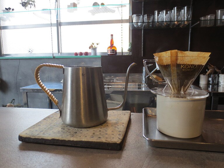 食器はもちろん、コーヒーをいれる道具も厳選されています。