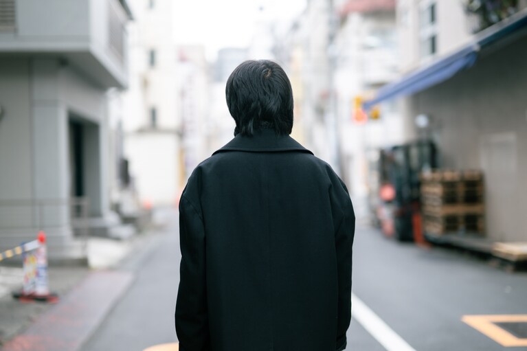 「自分は保護された環境にいる気がした」新作『地図にない』開幕を控えた劇作家・玉田真也が能登半島を巡り、気づいたこと