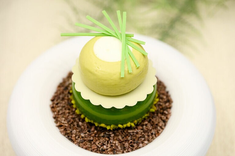 テイクアウト 1,242円、イートイン 1,265円。【販売期間】販売中～6月28日（水）。