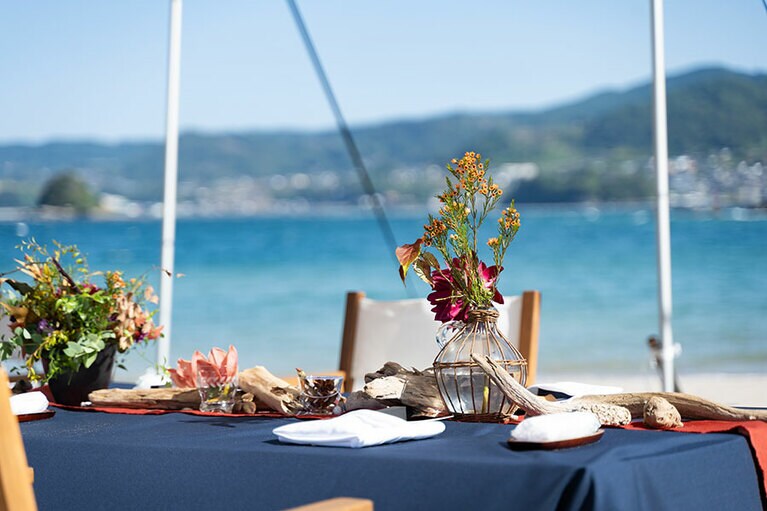 天幕レストランの様子。