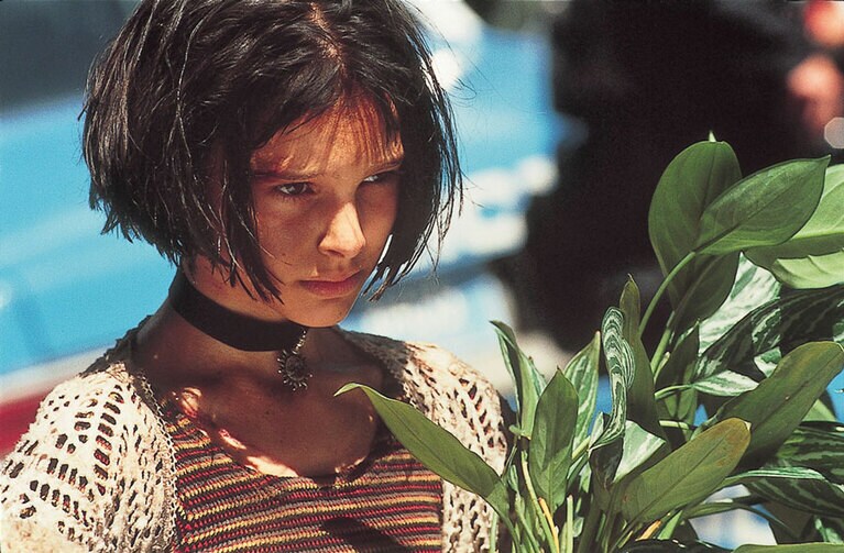 ©1994 GAUMONT／LES FILMS DU DAUPHIN