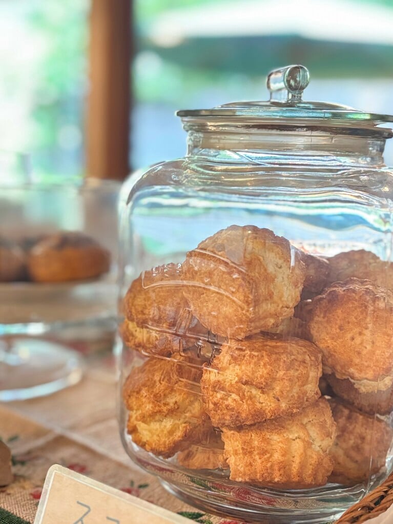 外はサクサク、中はふんわり軽やか。スコーン390円／北山紅茶館