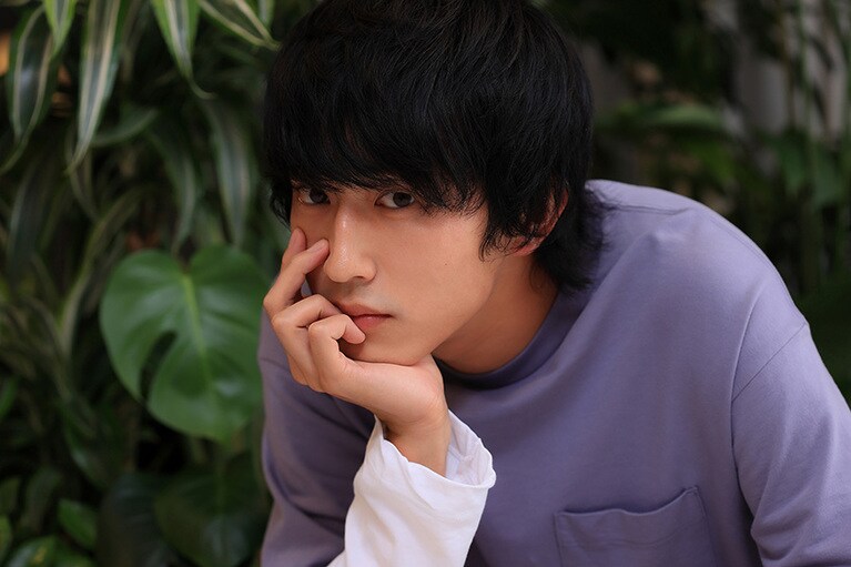 杉野遥亮さん。