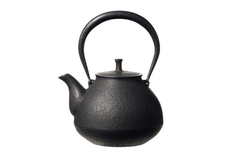 「鉄瓶うらら」41,800円／南部鉄瓶 紅蓮堂