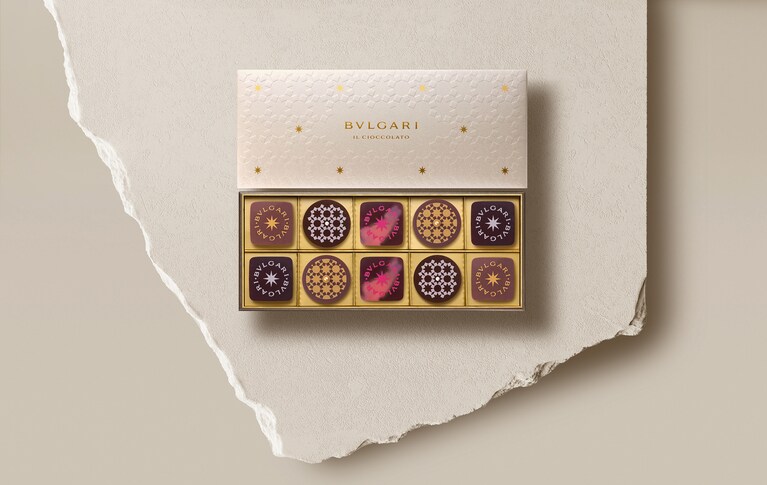 バレンタインコレクションは1個から10個までサイズがある。こちらは「10個入」13,150円。