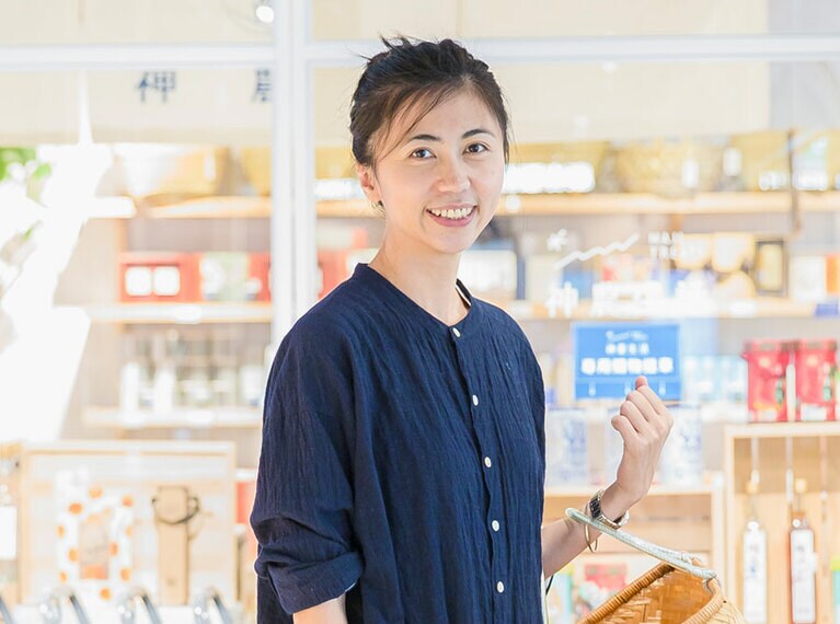 【神農生活×食習】「選び抜いたものだけ販売しています」ブランドマネージャー 李 慧君さん。