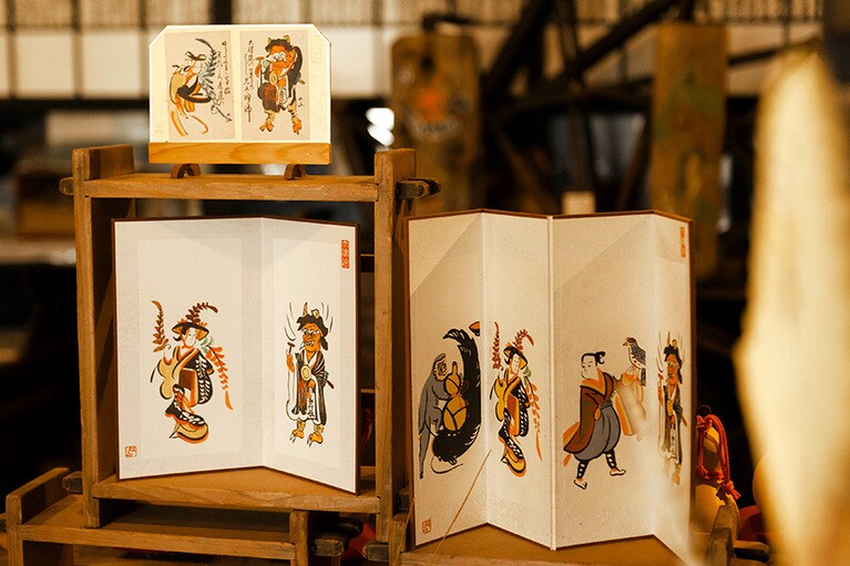 大津絵の店「ミニ屏風」3,780円(税込)。