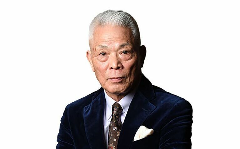 佐伯泰英氏