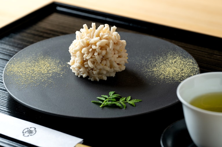 香り豊かなきんとんが登場。